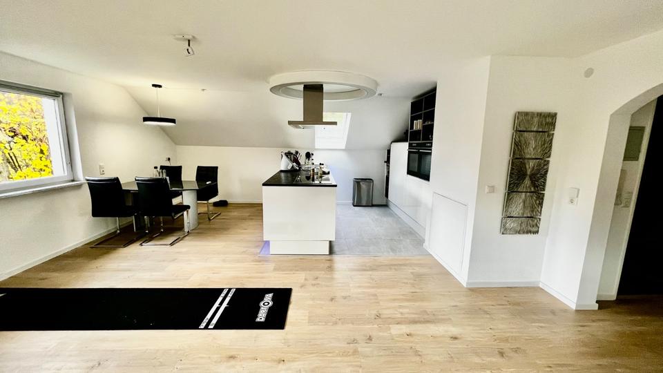 Dachgeschoßwohnung Bonndorf im Schwarzwald - 3 Zimmer, 89 m&sup2;, 179.000&euro; | Angebot:26823846