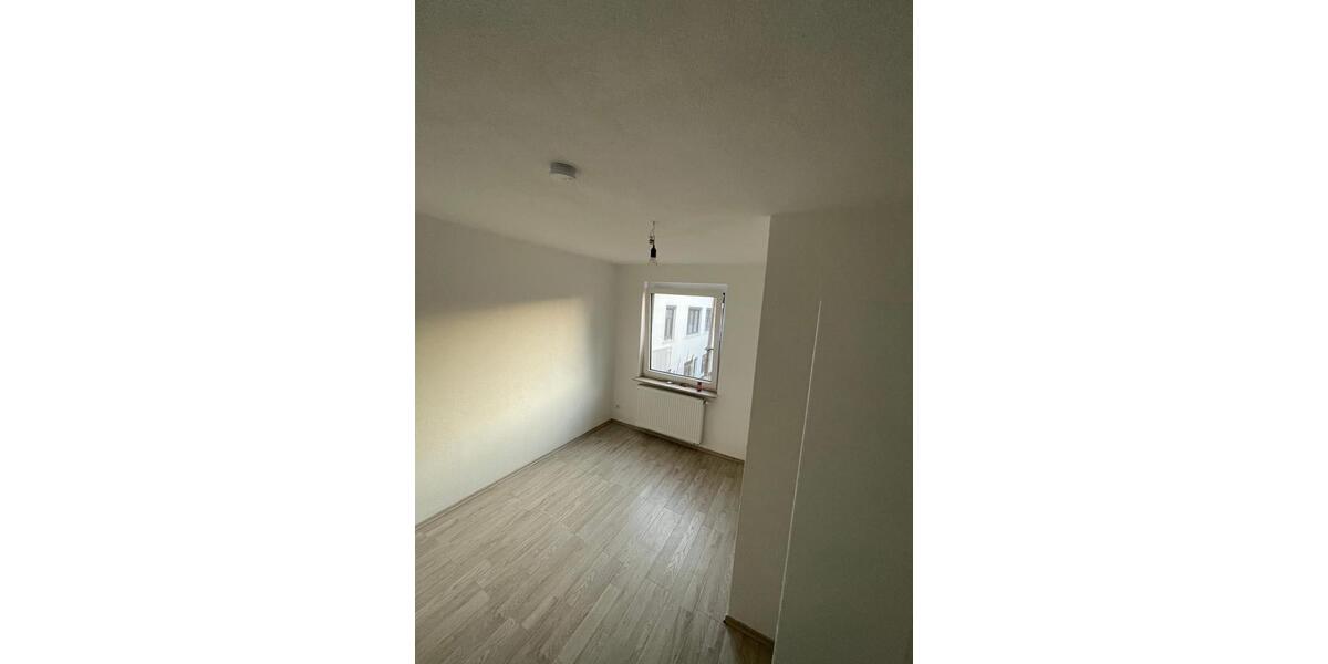 Erdgeschoßwohnung Tuttlingen - 3 Zimmer, 60 m&sup2;, 900&euro; | Angebot:25649136