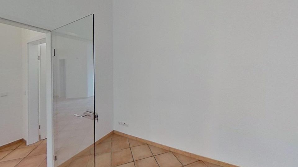 Erdgeschoßwohnung Donaueschingen - 7 Zimmer, 312 m&sup2;, 2.190&euro; | Angebot:25807502