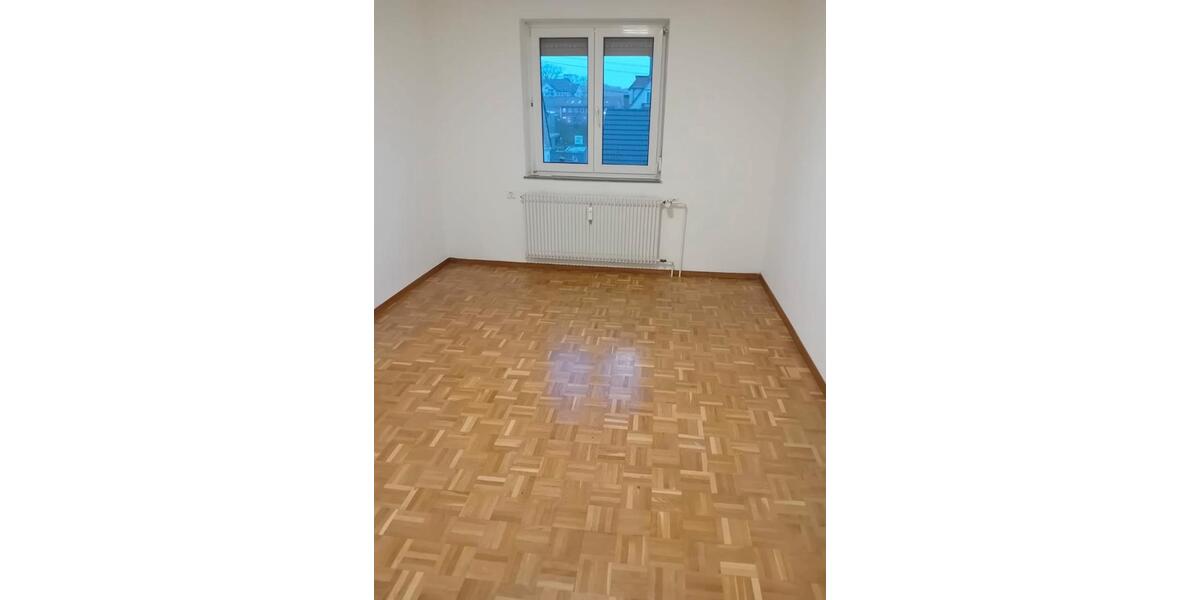Etagenwohnung Villingen-Schwenningen Schwenningen - 3 Zimmer, 80 m&sup2;, 750&euro; | Angebot:26613929