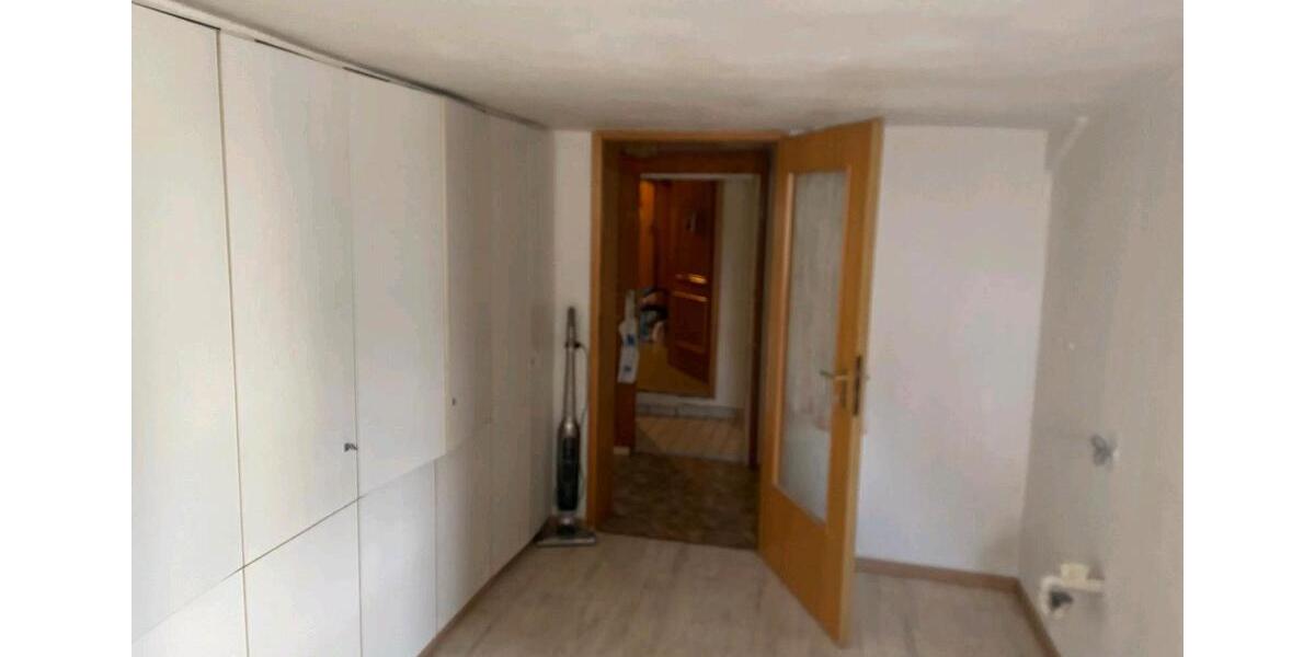 Etagenwohnung Schömberg - 3 Zimmer, 74 m&sup2;, 518&euro; | Angebot:23685290