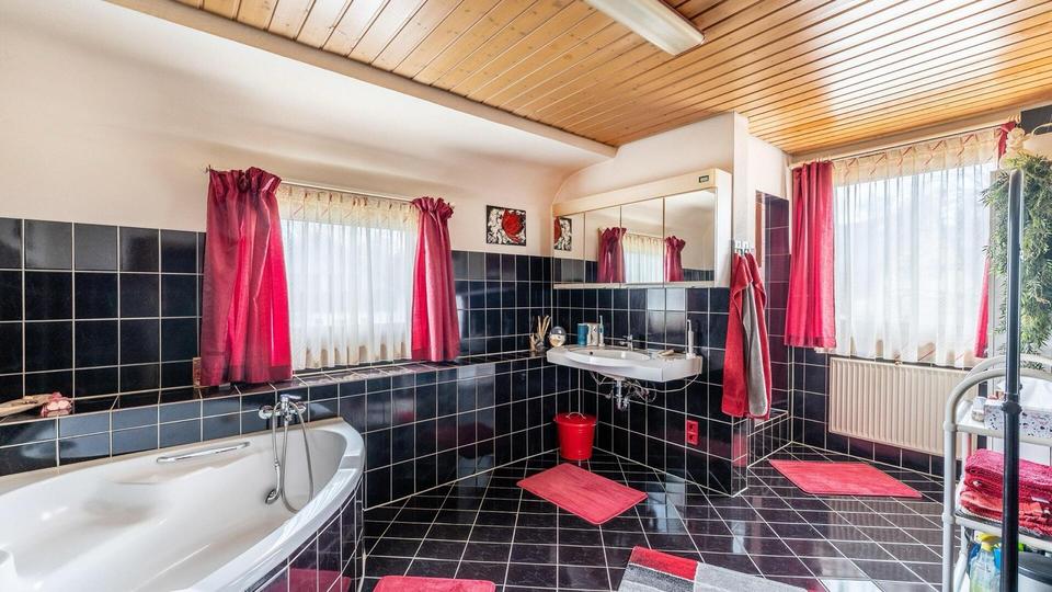 Einfamilienhaus Oberndorf am Neckar - 7 Zimmer, 144 m&sup2;, 295.000&euro; | Angebot:26550640
