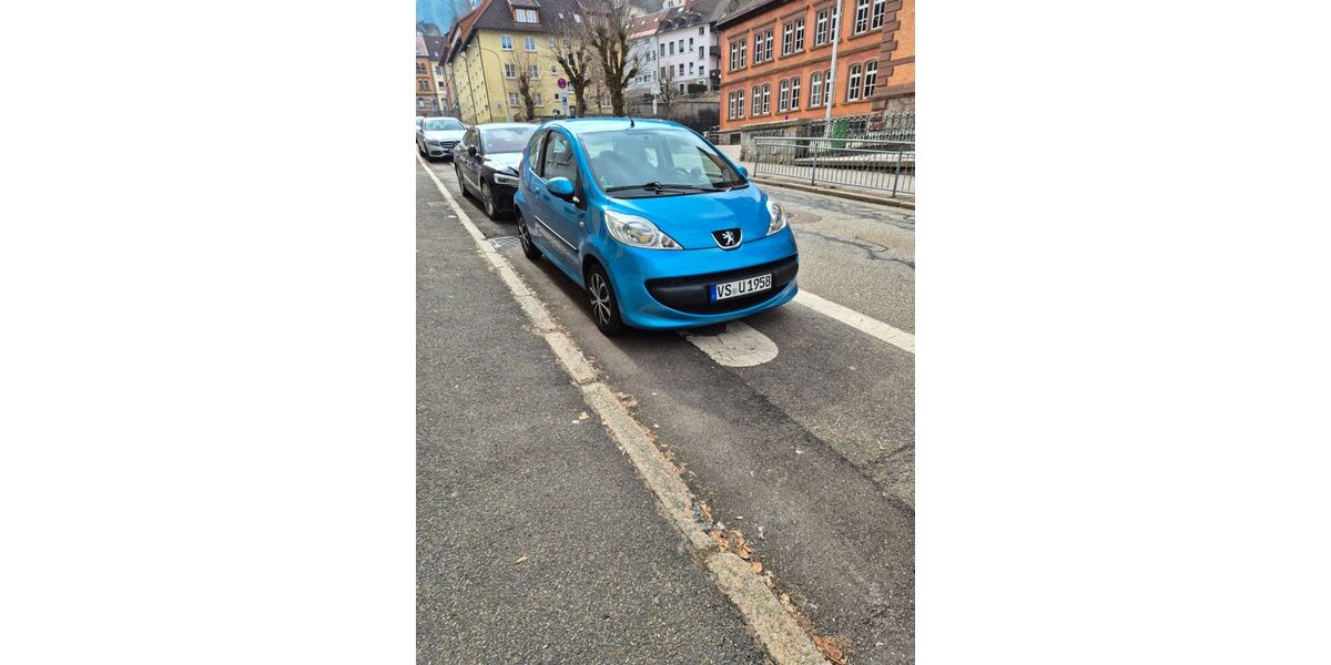 Peugeot 107 120.000 km 2.499 &euro; Triberg 78098