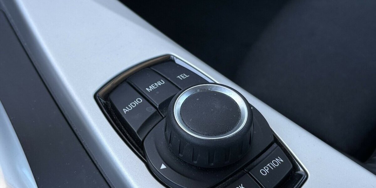 BMW 435I Coupe xDrive MEMORY/SITZHEIZUNG/LED/1.HAND 125.089 km 22.900 &euro; Villingen-Schwenningen 78054