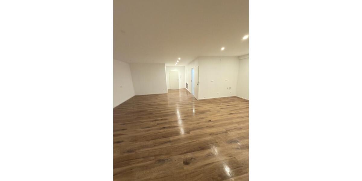 Etagenwohnung Tuttlingen - 1 Zimmer, 65 m&sup2;, 650&euro; | Angebot:25267183