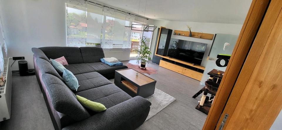 Etagenwohnung Dietingen - 6 Zimmer, 133 m&sup2;, 1.000&euro; | Angebot:26566573