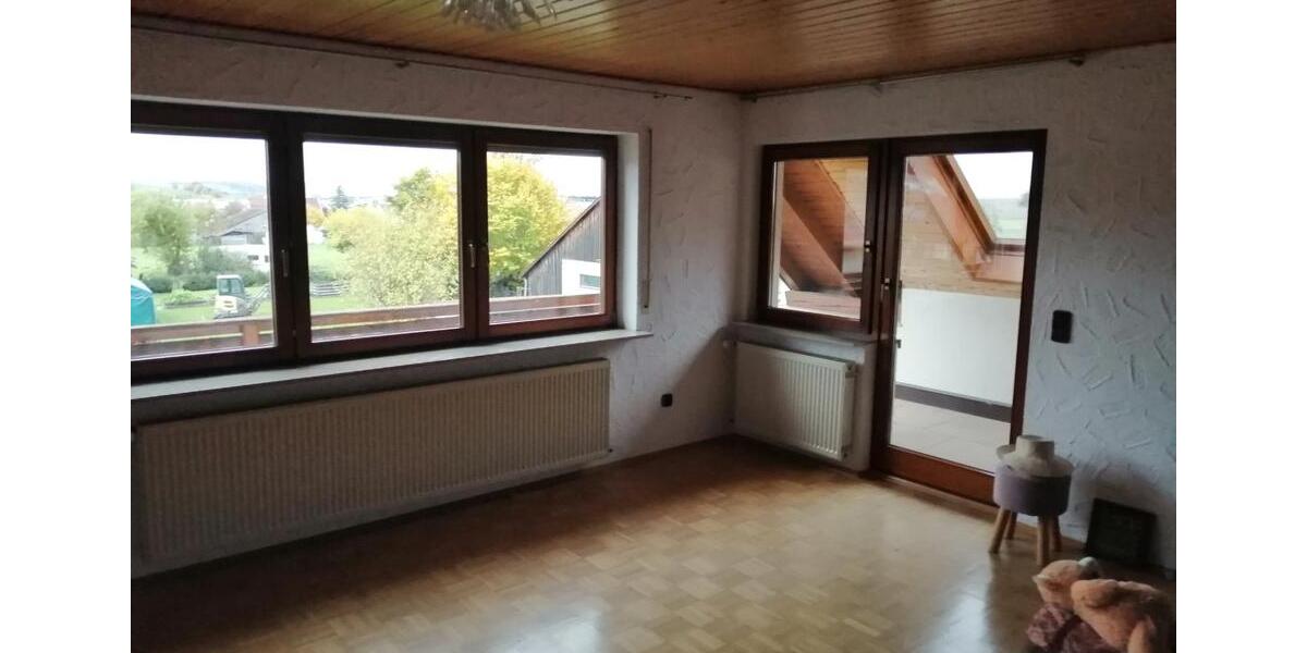 Dachgeschoßwohnung Donaueschingen - 4 Zimmer, 100 m&sup2;, 1.100&euro; | Angebot:24764265