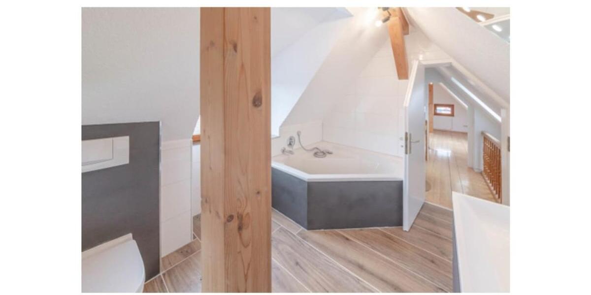 Maisonettenwohnung Villingen-Schwenningen Schwenningen - 2.5 Zimmer, 85 m&sup2;, 750&euro; | Angebot:25255271