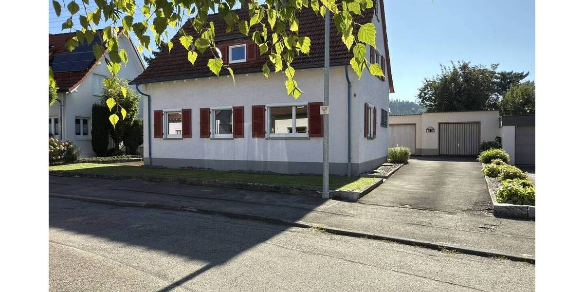 Einfamilienhaus Rottweil - 5 Zimmer, 100 m&sup2;, 249.000&euro; | Angebot:25683332