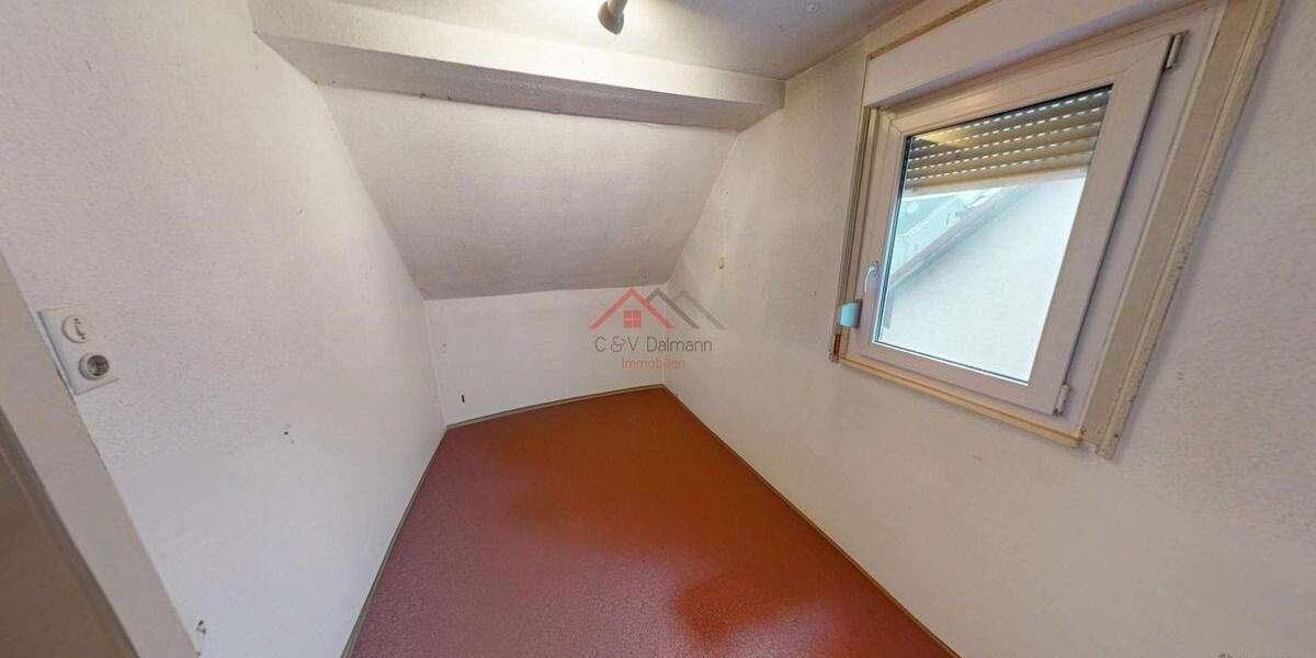 Doppelhaushälfte Tuttlingen - 6 Zimmer, 150 m&sup2;, 135.000&euro; | Angebot:25667764