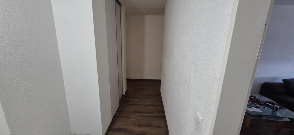 Etagenwohnung Villingen-Schwenningen Schwenningen - 3 Zimmer, 105 m&sup2;, 1.000&euro; | Angebot:25754363