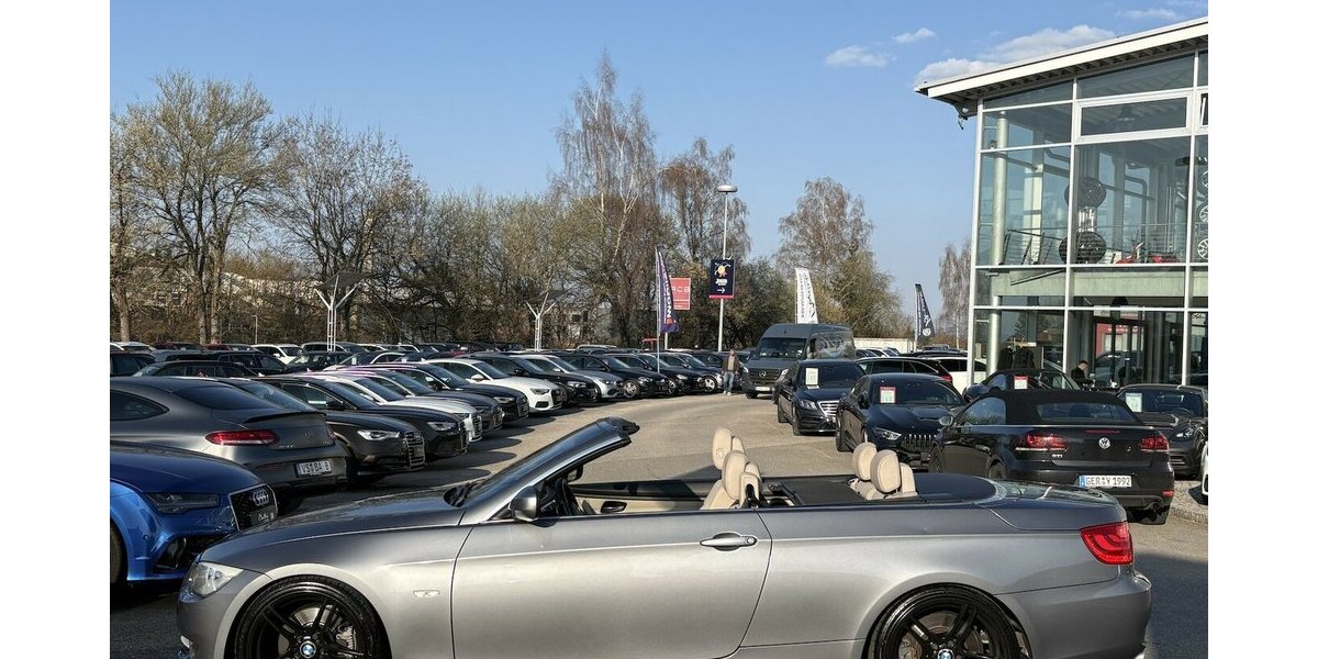 BMW 330d Cabrio HARMAN-KARDON/NAVI/CARPLAY/STANDHZ 152.513 km 16.900 &euro; Villingen-Schwenningen 78054