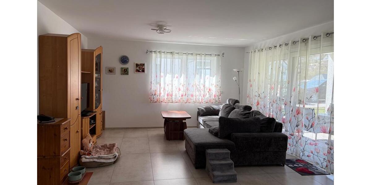 Erdgeschoßwohnung Epfendorf - 3 Zimmer, 88 m&sup2;, 900&euro; | Angebot:26548948