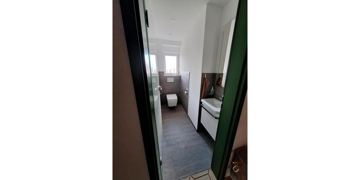 Mehrfamilienhaus, Wohnhaus Villingen-Schwenningen Schwenningen - 8 Zimmer, 202 m&sup2;, 525.000&euro; | Angebot:23593702