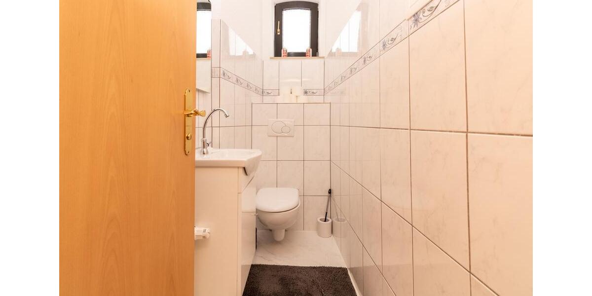 Etagenwohnung Deißlingen - 4 Zimmer, 148 m&sup2;, 1.350&euro; | Angebot:25867099