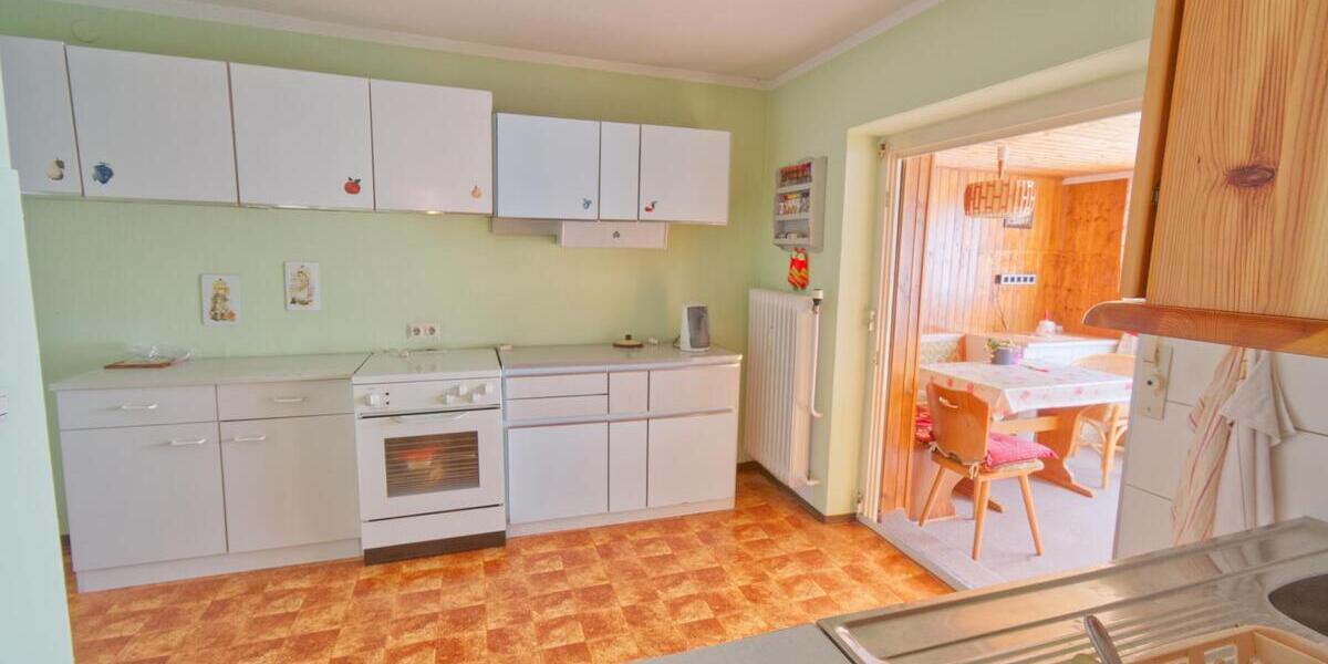 Großes Haus in sonniger Hanglage – ideal für Familien! - Zweifamilienhaus Epfendorf | Angebot:24421604