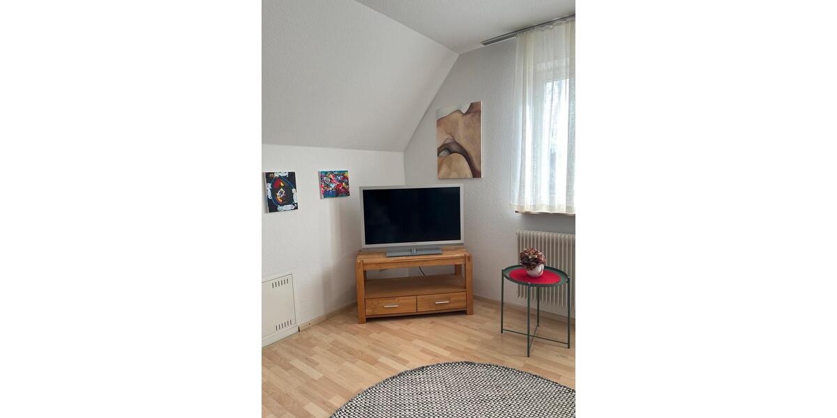 Dachgeschoßwohnung Villingen-Schwenningen Schwenningen - 2 Zimmer, 53 m&sup2;, 85&euro; | Angebot:24750367