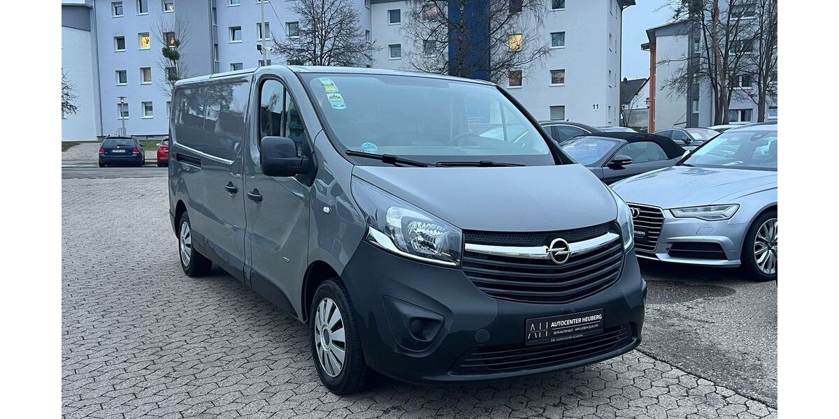 Opel Vivaro 135.044 km 10.990 &euro; Villingen-Schwenningen 78054