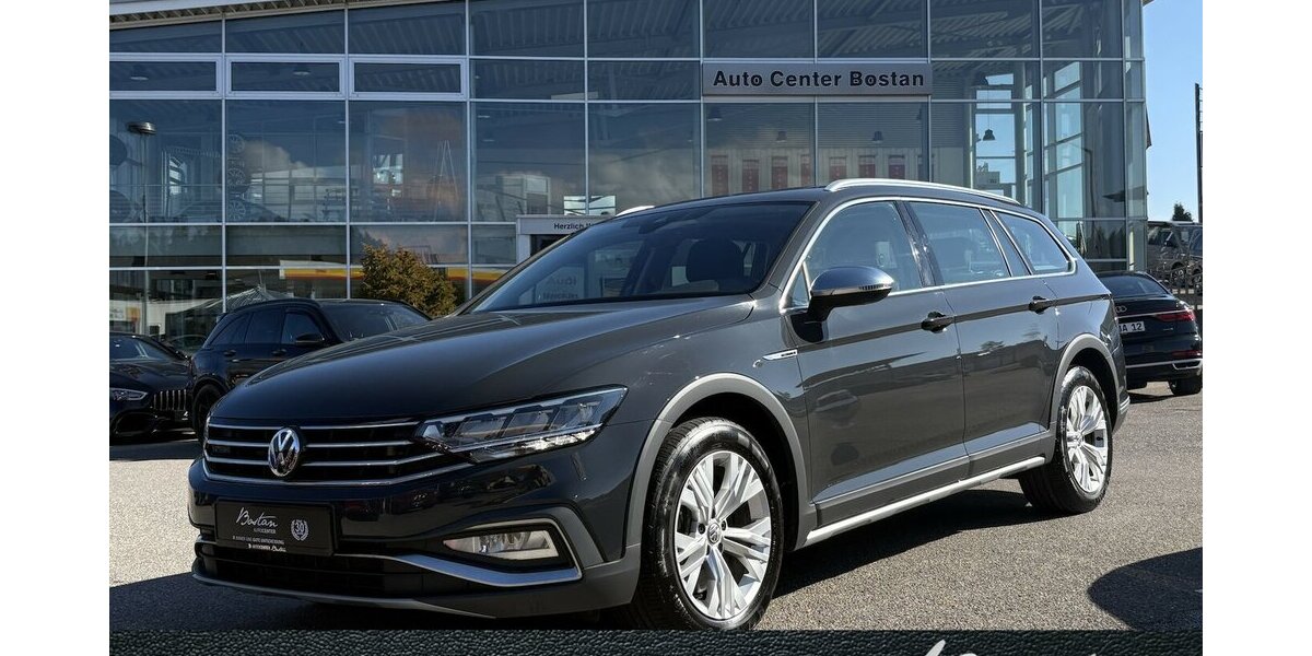 VW Passat Alltrack 2.0 TDI MASSAGE/PANO/NAVI/1.HAND 88.854 km 26.800 &euro; Villingen-Schwenningen 78054