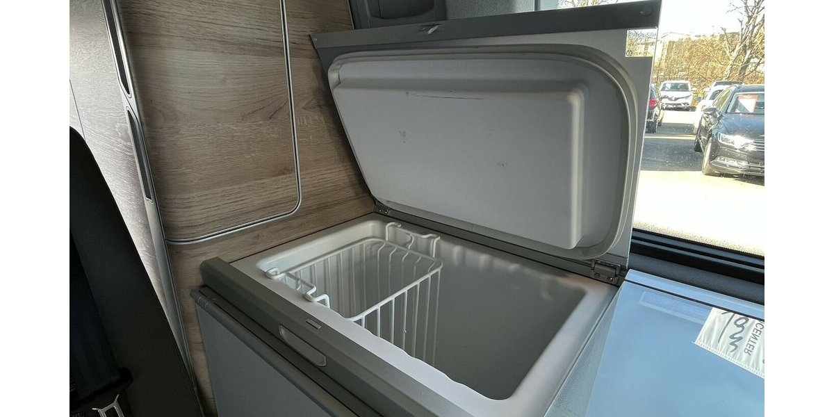 VW T6.1 California Coast KAMERA/NAVI/SHZ/1.HAND 55.190 km 48.800 &euro; Villingen-Schwenningen 78054