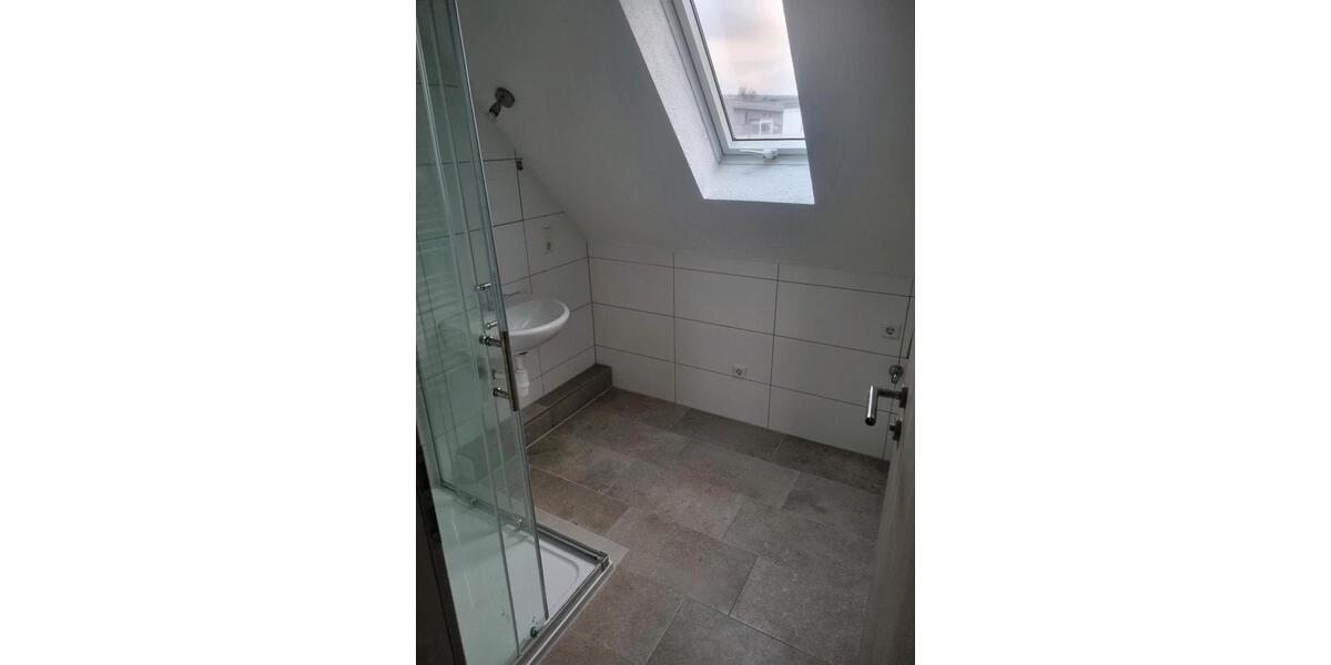 Dachgeschoßwohnung Tuttlingen - 3 Zimmer, 100 m&sup2;, 750&euro; | Angebot:25986892