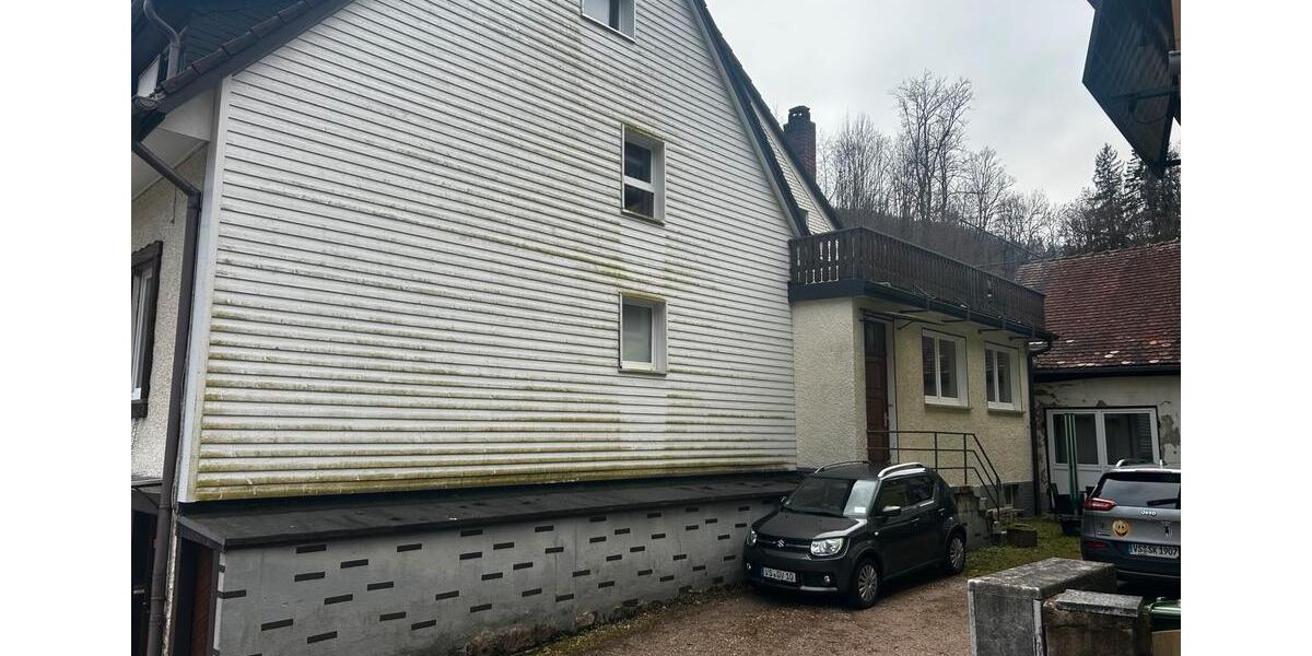 Mehrfamilienhaus, Wohnhaus Triberg im Schwarzwald - 300.000&euro; | Angebot:25843661