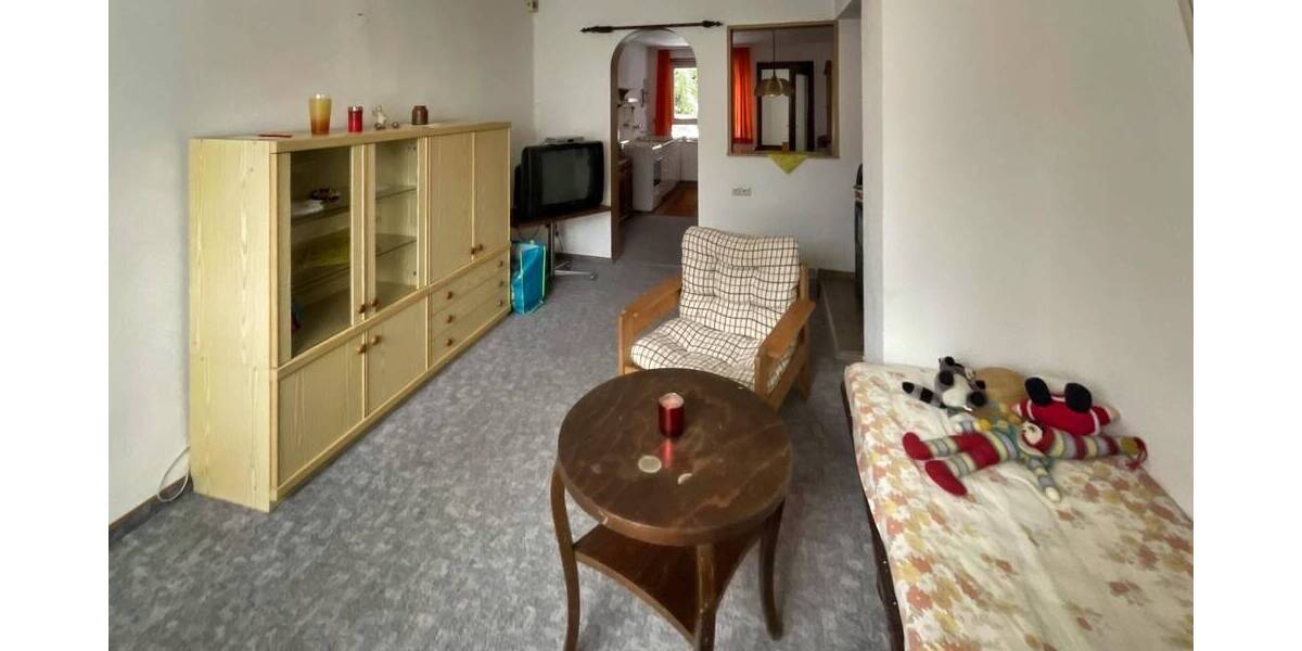 Einfamilienhaus Schömberg - 7 Zimmer, 180 m&sup2;, 178.000&euro; | Angebot:25692860