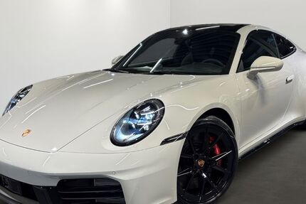 Porsche 992 7.900 km 173.880 &euro; Villingen-Schwenningen 78048