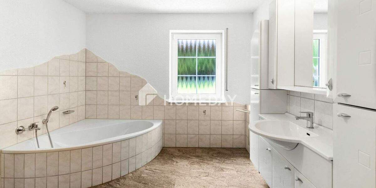 Mehrfamilienhaus, Wohnhaus Deißlingen Lauffen - 8 Zimmer, 230 m&sup2;, 760.000&euro; | Angebot:25677578