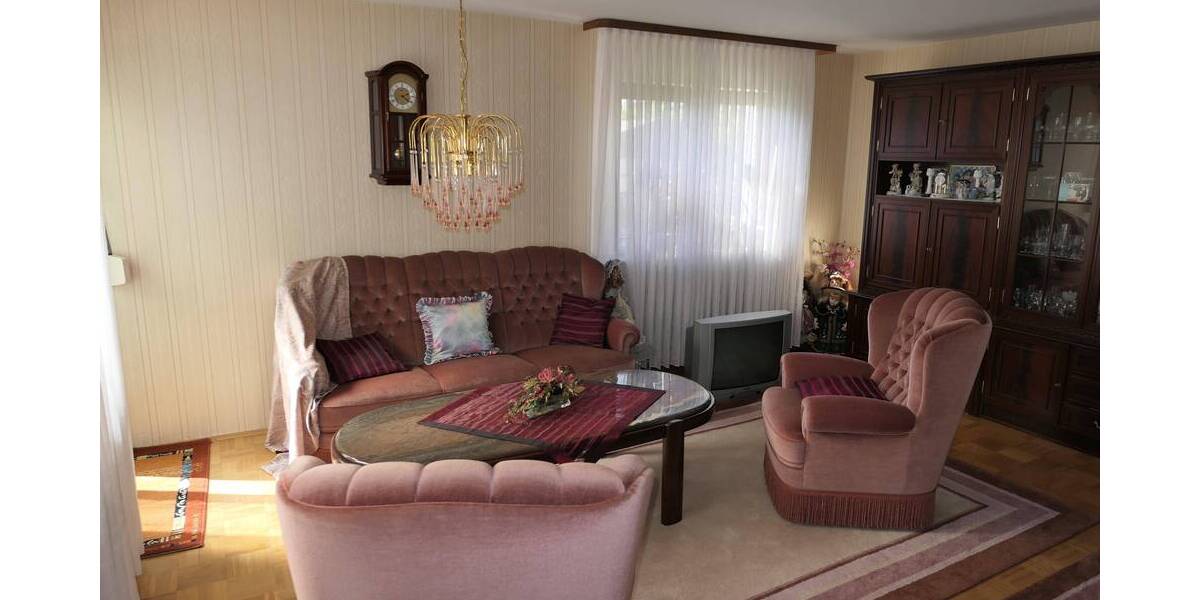 Doppelhaushälfte Gosheim - 7 Zimmer, 141 m&sup2;, 229.000&euro; | Angebot:25670855