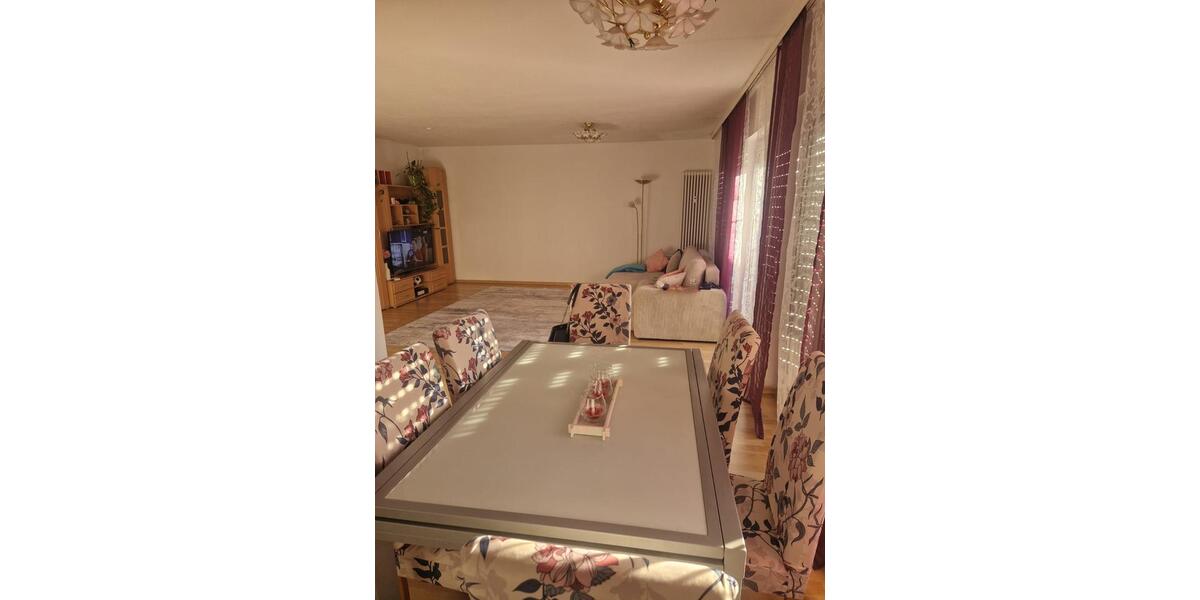 Erdgeschoßwohnung Trossingen - 3 Zimmer, 85 m&sup2;, 250.000&euro; | Angebot:26785738