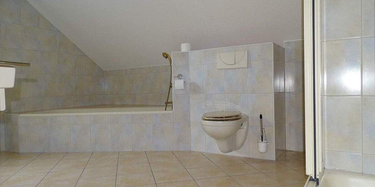 Einfamilienhaus Lauterbach - 7 Zimmer, 163 m&sup2;, 449.000&euro; | Angebot:25735386