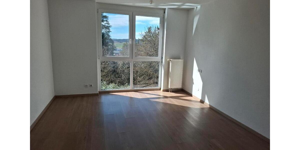 Maisonettenwohnung Tuttlingen - 4 Zimmer, 136 m&sup2;, 1.450&euro; | Angebot:23617079