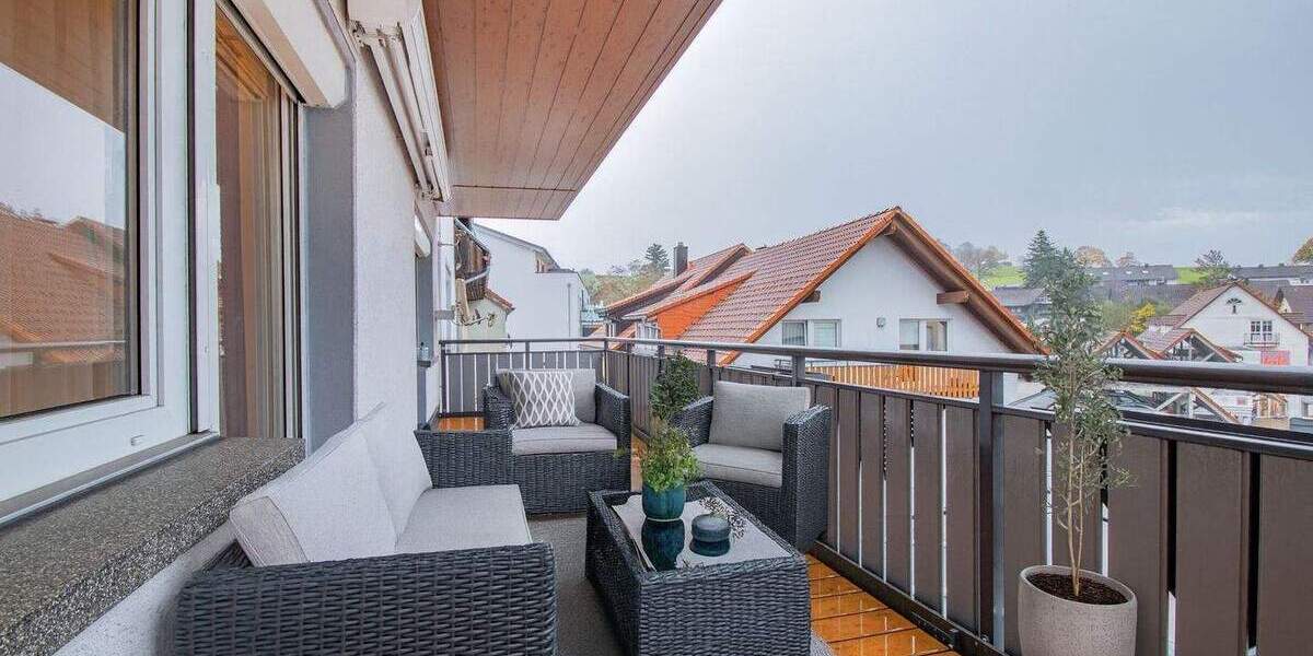 Etagenwohnung Bonndorf - 4 Zimmer, 93 m&sup2;, 199.000&euro; | Angebot:25741789