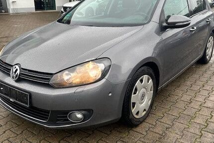 VW Golf 176.000 km 4.800 &euro; Villingen 78050