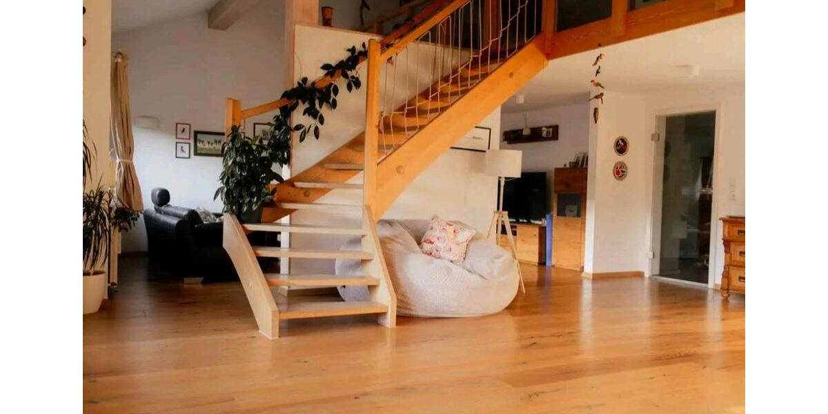 Maisonettenwohnung Trossingen - 5 Zimmer, 180 m&sup2;, 1.600&euro; | Angebot:25977683