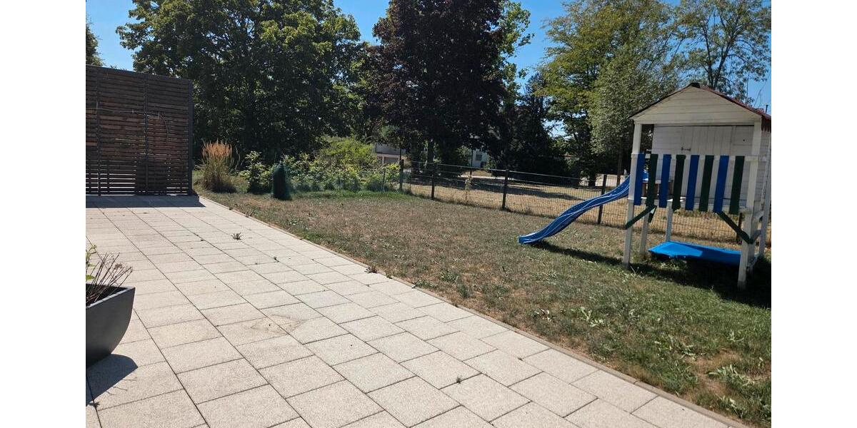 Erdgeschoßwohnung Villingen-Schwenningen Schwenningen - 4 Zimmer, 130 m&sup2;, 525.000&euro; | Angebot:27228726