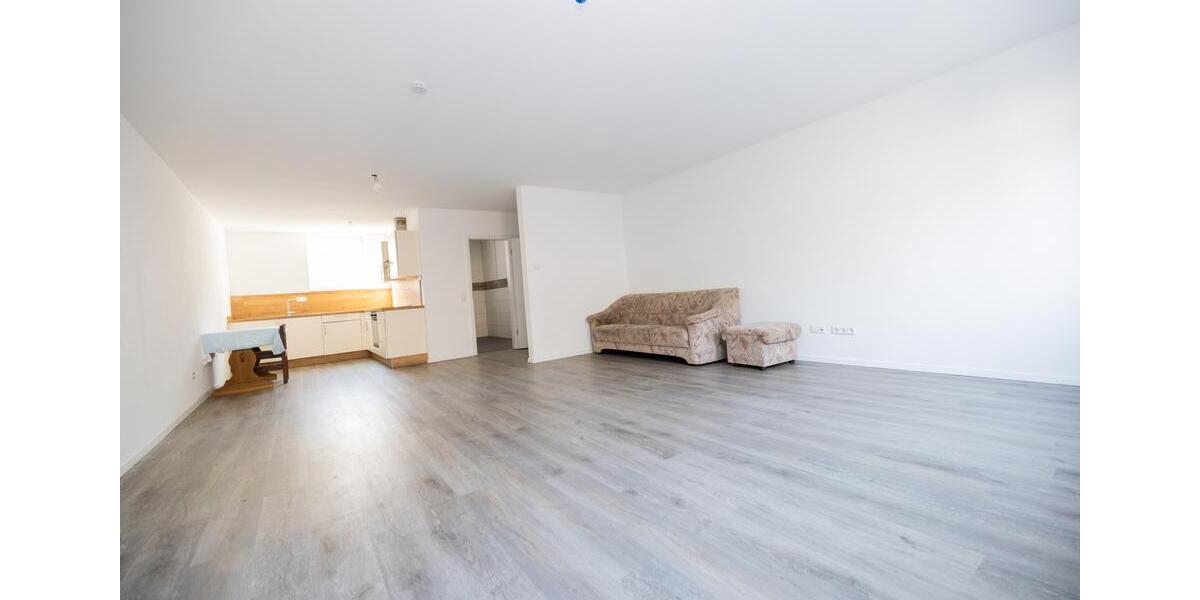 Etagenwohnung Niedereschach - 2 Zimmer, 69 m&sup2;, 700&euro; | Angebot:24876473