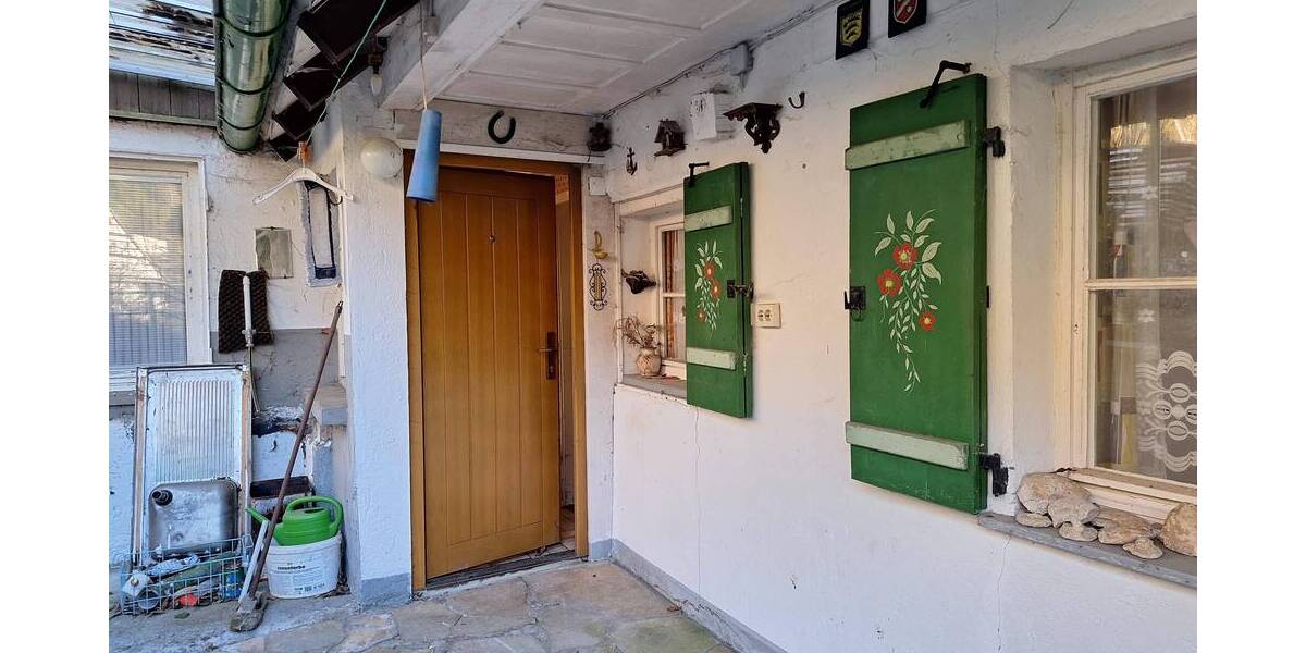 Bauernhaus, Landhaus Reichenbach - 9 Zimmer, 195 m&sup2;, 99.000&euro; | Angebot:25670856