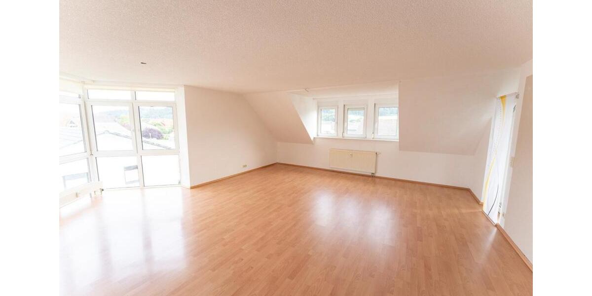 Dachgeschoßwohnung Geisingen - 4.5 Zimmer, 101 m&sup2;, 1.160&euro; | Angebot:24748991