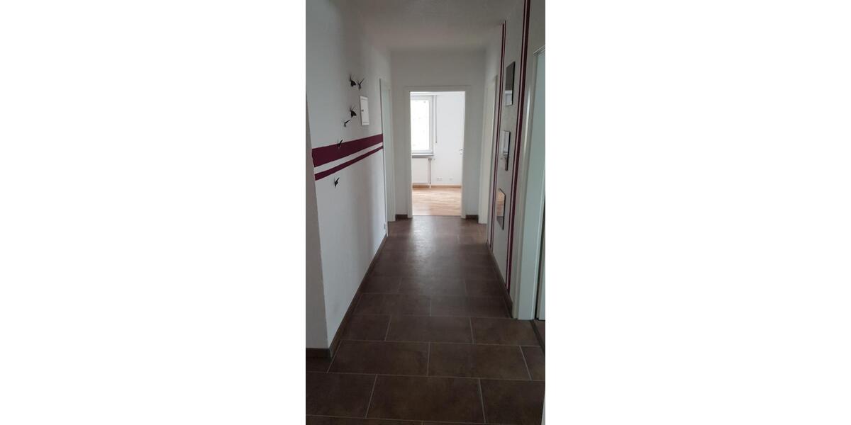 Etagenwohnung Villingen-Schwenningen Schwenningen - 3 Zimmer, 77 m&sup2;, 220.000&euro; | Angebot:25570784