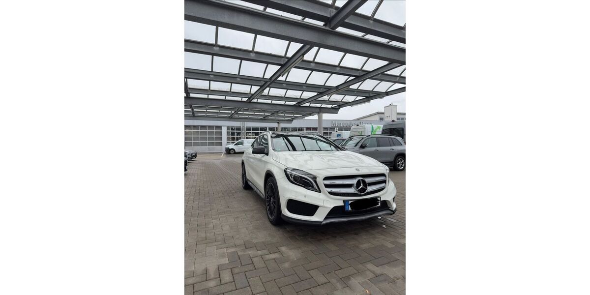 Mercedes-Benz GLA 250 94.000 km 19.290 &euro; Schwenningen 78056