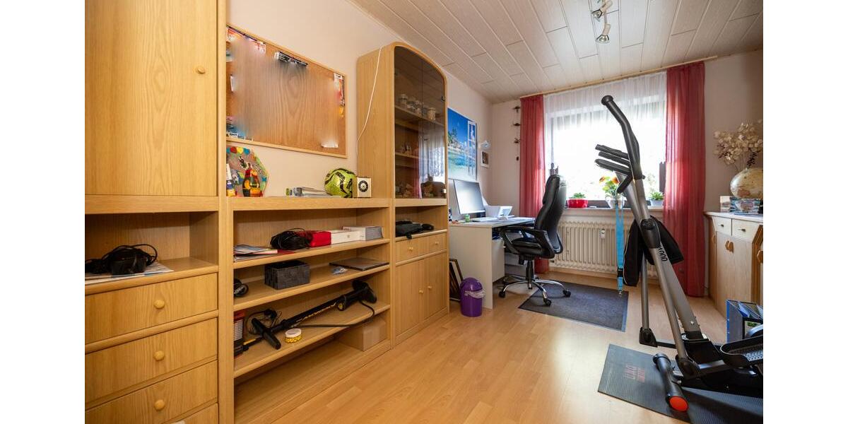 Etagenwohnung Villingen-Schwenningen Schwenningen - 5 Zimmer, 138 m&sup2;, 1.449&euro; | Angebot:26366170