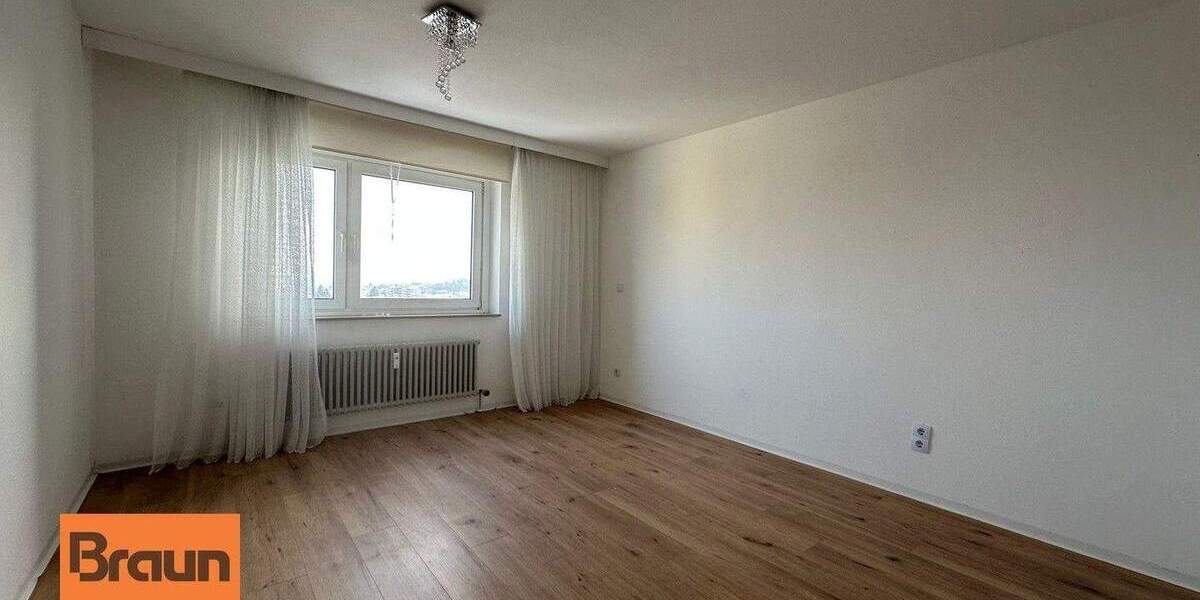 Etagenwohnung Villingen-Schwenningen Schwenningen - 4 Zimmer, 108 m&sup2;, 195.000&euro; | Angebot:25878670