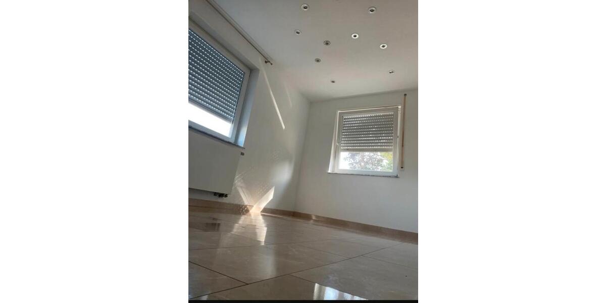 Erdgeschoßwohnung Tuttlingen - 3 Zimmer, 75 m&sup2;, 1.127&euro; | Angebot:25168063