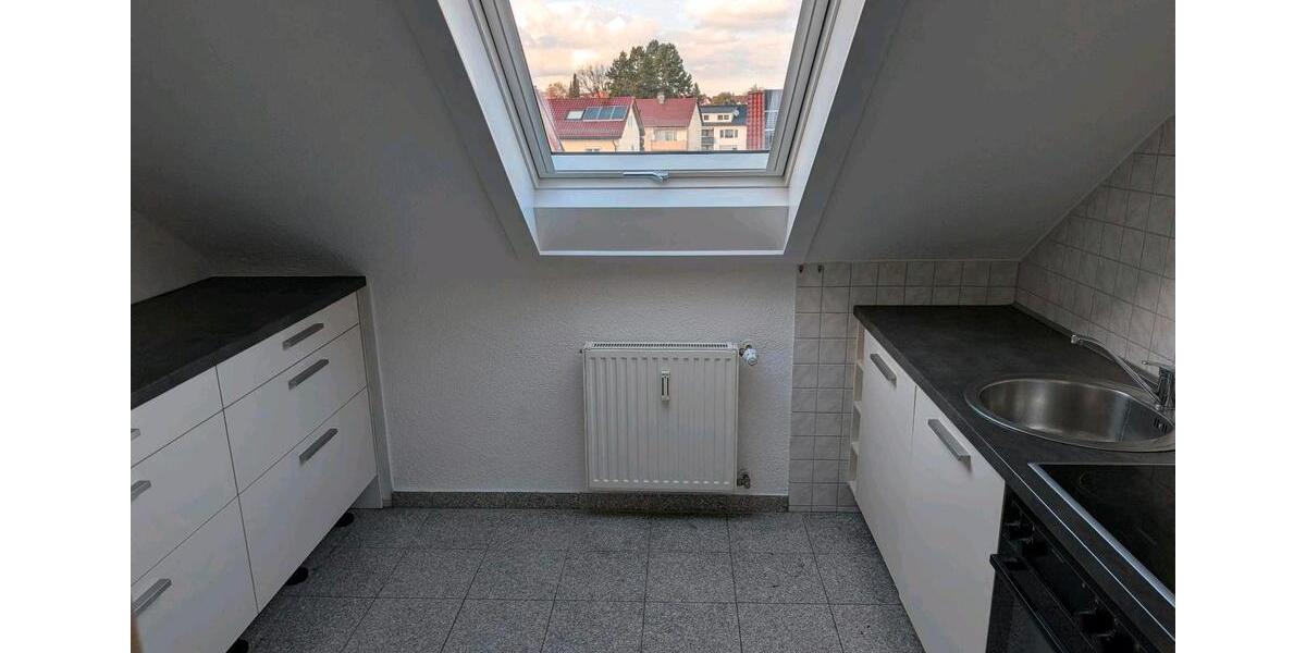 Dachgeschoßwohnung Villingen-Schwenningen Schwenningen - 3 Zimmer, 59 m&sup2;, 660&euro; | Angebot:26012933