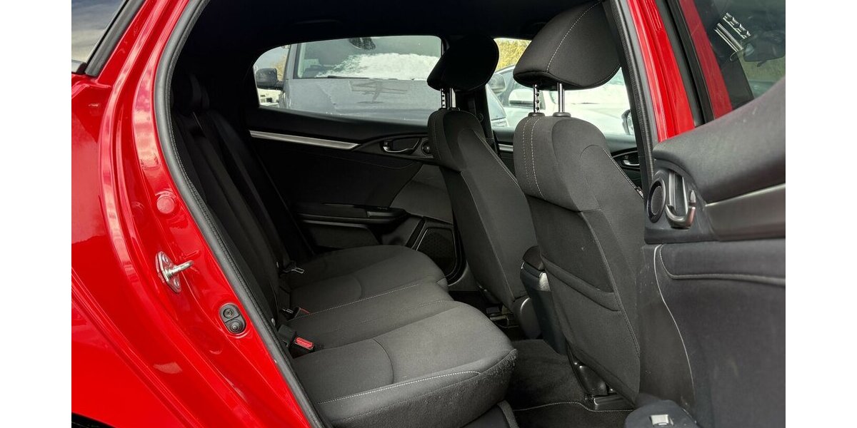 Honda Civic 5-trg.1.0 Elegance KAMERA/NAVI/DAB/AHK/SHZ 128.718 km 13.900 &euro; Villingen-Schwenningen 78054