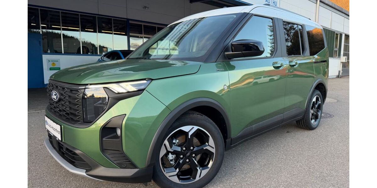 Ford Tourneo Courier 9.950 km 27.490 &euro; Titisee Neustadt 79822