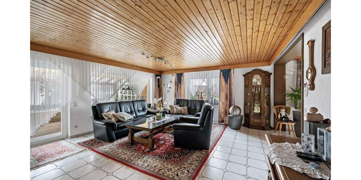 Einfamilienhaus Dietingen - 7 Zimmer, 306 m&sup2;, 497.000&euro; | Angebot:25776556