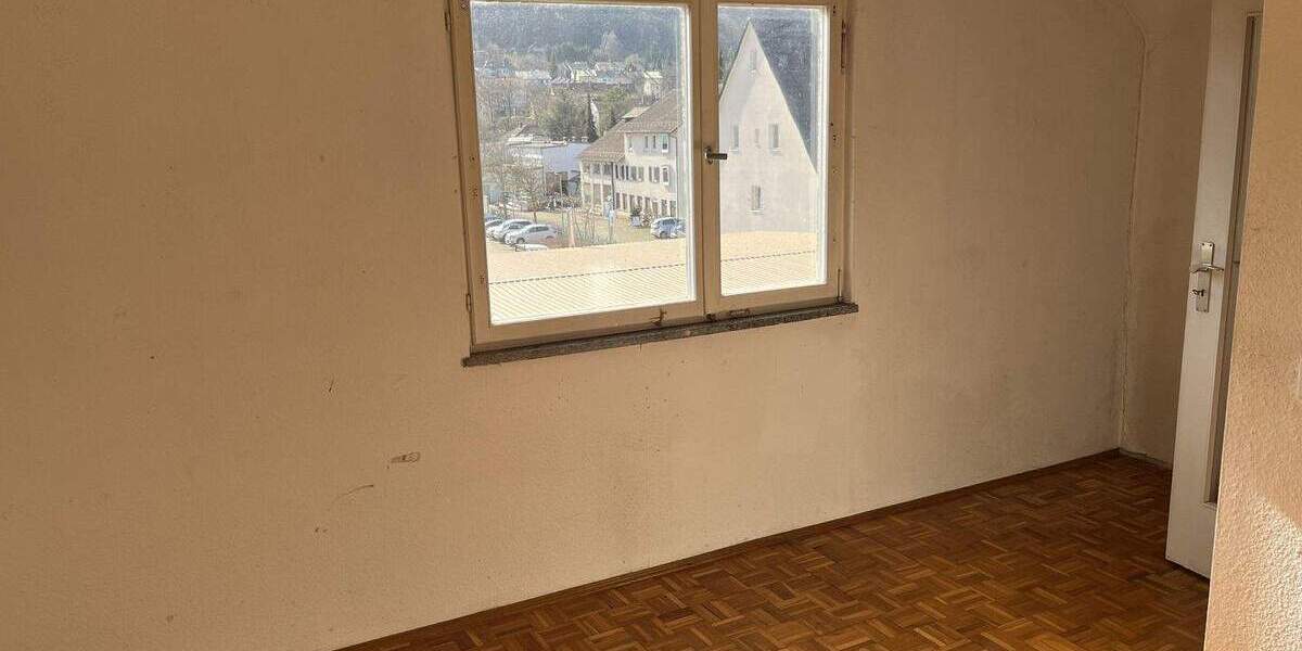 Einfamilienhaus Tuttlingen - 1 Zimmer, 193 m&sup2;, 339.000&euro; | Angebot:25897701